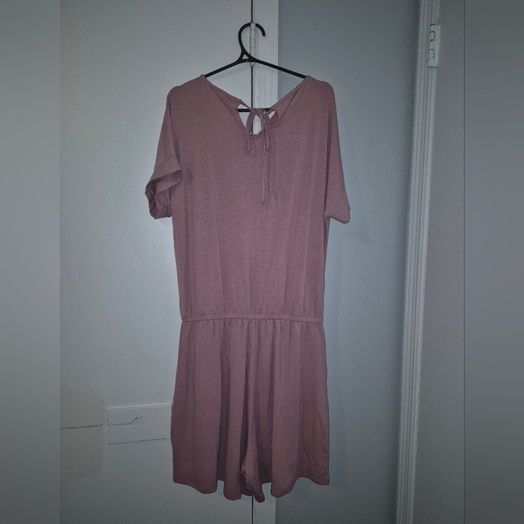 NWT - Zenana Outfitters Rose Short Sleeve Romper Size XL - Picture 8 of 9